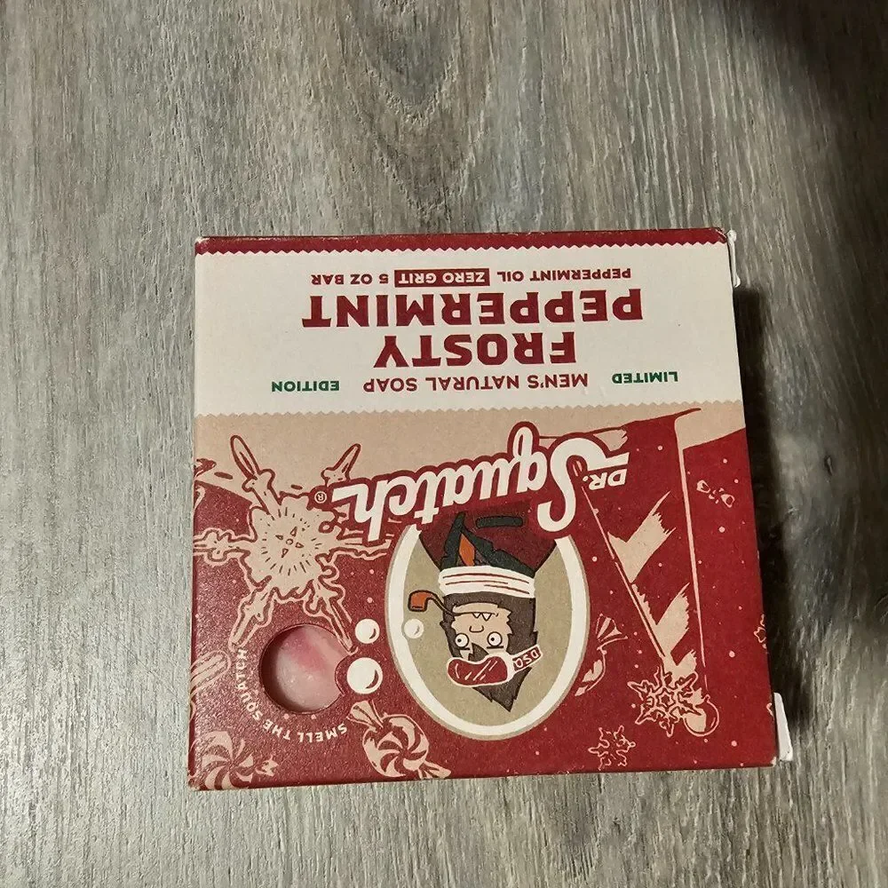 Dr. Squatch Men's Holiday Limited Edition Frosty Peppermint Natural Soap